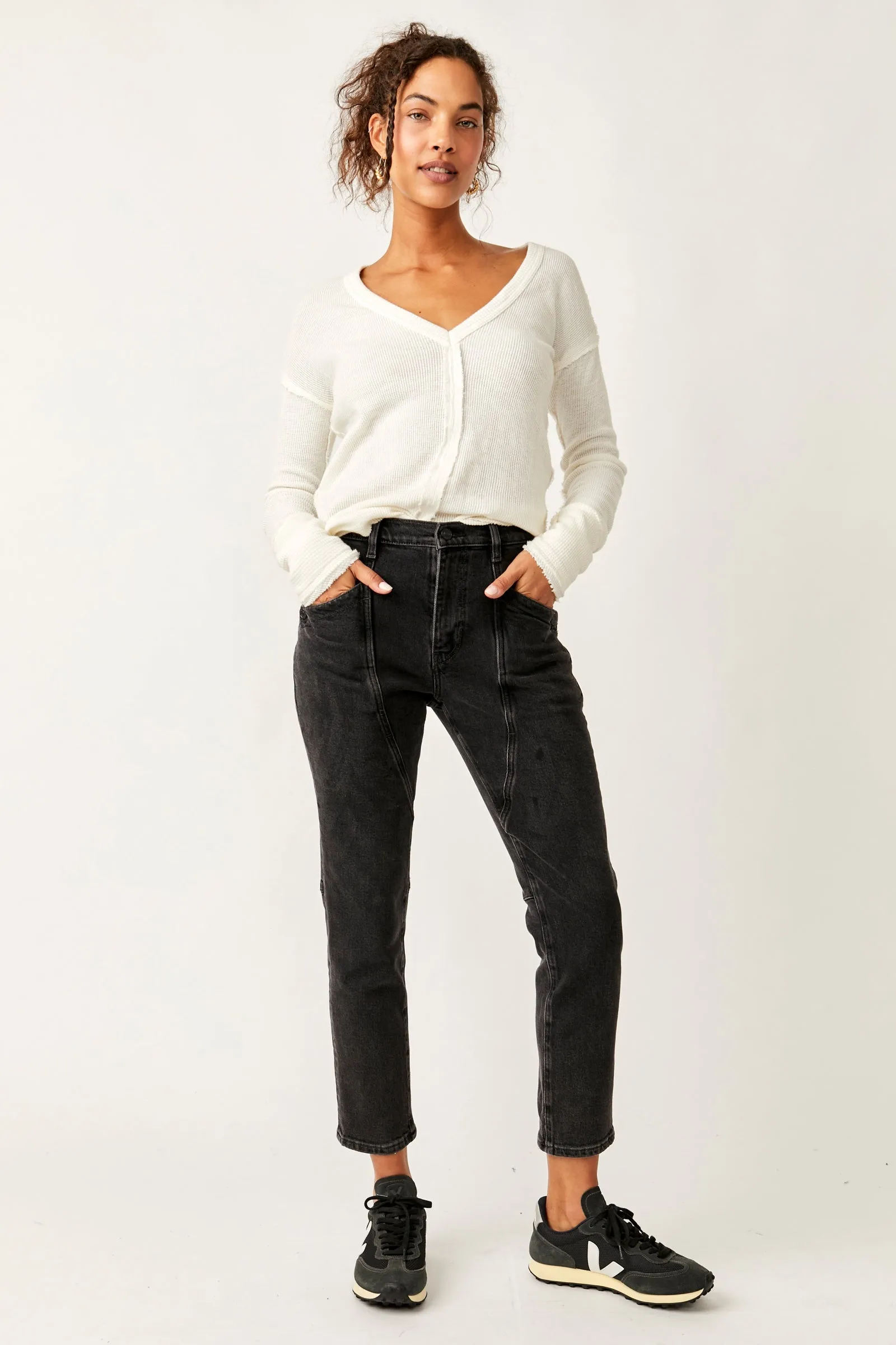 Beacon Mid Rise Slim Crop