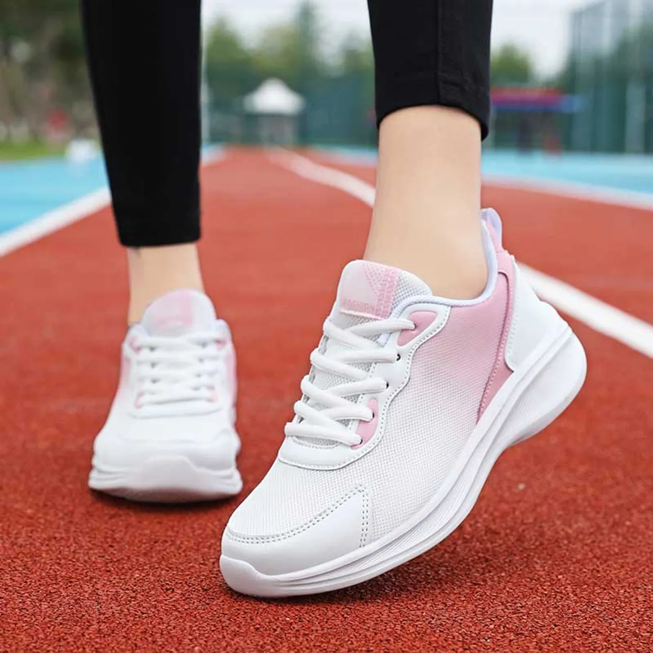 White pink flyknit casual shoe sneaker