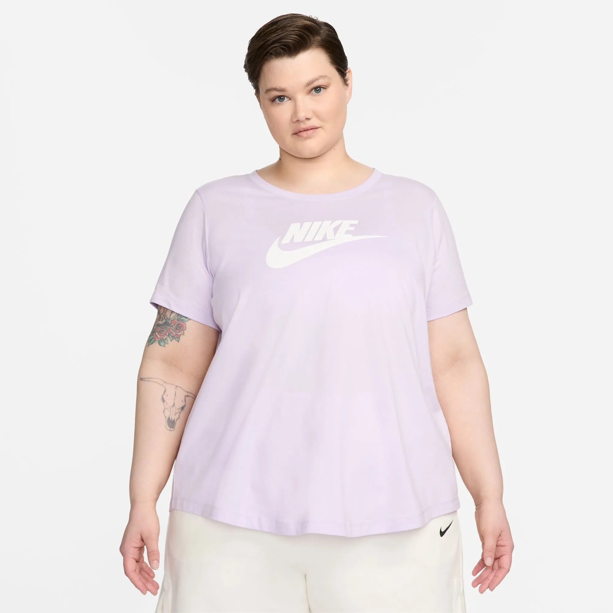 Women's Nike Plus Sportswear Essentials Club Icon T-Shirt